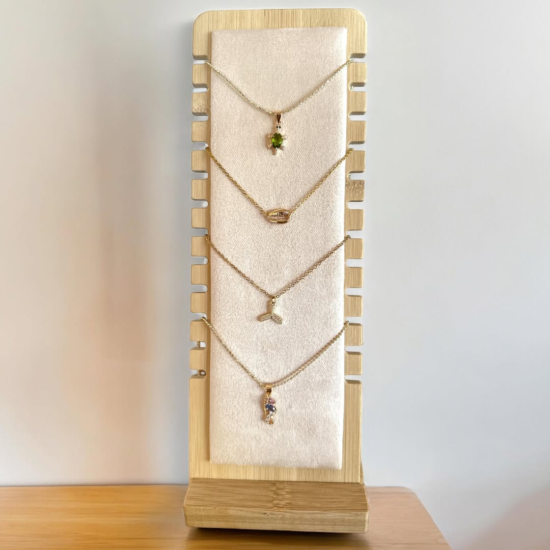 Collares con dijes